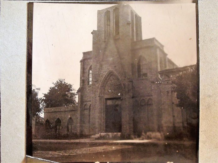 IGLESIA SIN TORRE