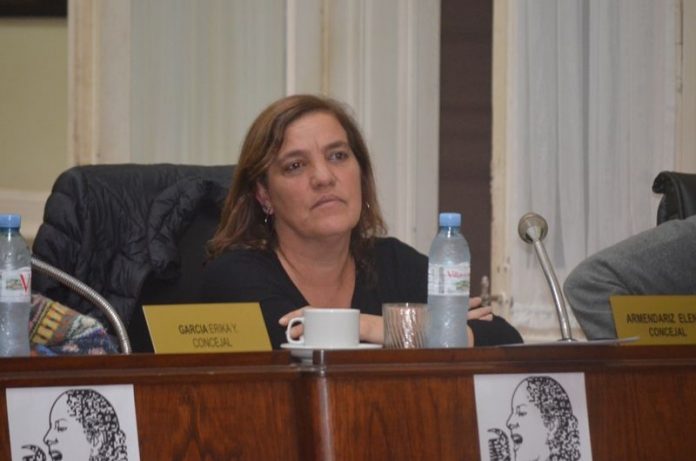Elena Armendáriz