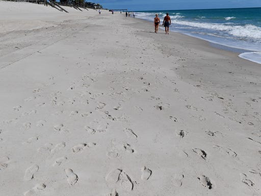 79cf7ef8-7f0b-4be0-b0e6-8f4e279cd7c3-0428IRCBeachesOpen02