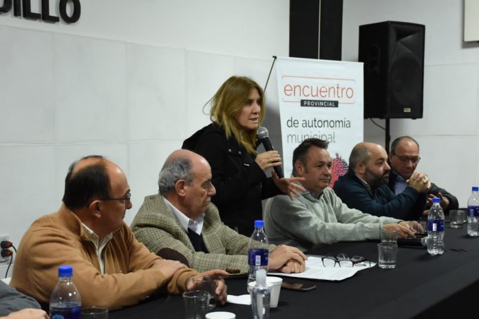 Autonomia-municipal-jornada-Sala-004