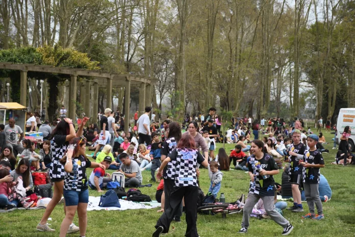 pic-nic- engresados2023-espuma-egresados