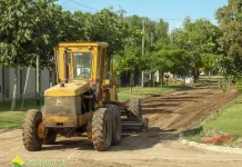 Trabajos de nivelación y colocación de estabilizado en Av. Cabral