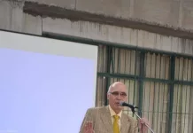 Cuatro  mujeres  entre ellas una  militante política radical fueron detenidas anoche  frente al Congreso Nacional