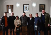 José Luis Salomón recibió en el palacio municipal al Subsecretario de Gestión Operativa Juan Pablo Cusa, al Director de Casas de la Provincia Arq. Rodolfo Macera y la asesora de operaciones Belén Recalde