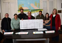 Entregaron planos aprobados de las instalaciones y el predio del Club Defensores de Atucha en Saladillo Norte