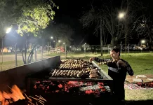 El Equipo de Conducción y la Asociación Cooperadora de la Escuela Secundaria N°6 Vito Dumas quiere agradecer a todos los que de una u otra manera colaboraron con la venta de choripanes