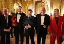 El Presidente Javier Milei junto al Presidente electo Donald Trump y el empresario Elon Musk