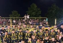 Fútbol: Apeadero igualó y es semifinalista del Torneo Clausura