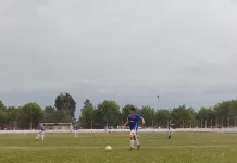 Fútbol: Argentino y Huracán en la final de Primera División