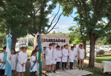 La Escuela Primaria N° 5 de Saladillo celebró su acto de cierre con la visita de autoridades provinciales