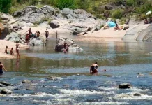 Tragedia en Córdoba: un turista se tiró al río y murió tras golpearse la cabeza contra una piedra
