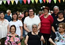 En el marco del 141° Aniversario de la Localidad de Del Carril la comunidad vivió un emotivo momento con el homenaje a cinco vecinas mayores de 90 años
