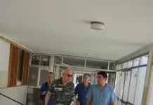 Entrega de una estufa esterilizadora al Hospital Dr. Posadas con destino al servicio de Odontología