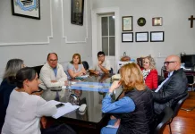 Se llevó a cabo una reunión con integrantes de la sociedad Española