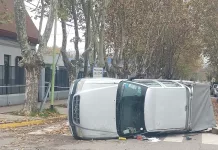 Choque y vuelco en pleno centro saladillense