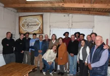 Reunión con integrantes de la Comisión Directiva del Centro Tradicionalista El Redomón de Del Carril e integrantes de la comunidad carrilera