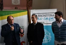 Acto de firma de escrituras Con la presencia del personal y funcionarios de la Escribanía General de Gobierno de la Provincia de Buenos Aires