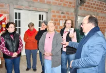 José Luis Salomón visitó la sede del Centro de Jubilados Renacer de la localidad de Polvaredas