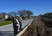 Pavimento || Comenzaron los trabajos en la Av. Frocham