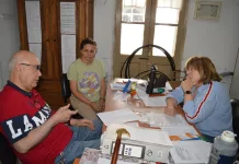 Carlos Antonio Gorosito | Con el Dr. Alejandro Cellilllo hicimos una donación personal de un Autoclave a la Escuela Agropecuaria de Cazón