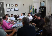 Funcionarios municipales mantuvieron una reunión de trabajo con los concejales de la libertad avanza