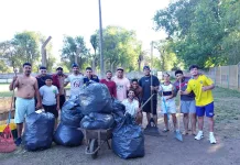 Fútbol: La hinchada de Oro Verde realizó limpieza en el club