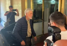 Julio De Vido se entregó en Comodoro Py y quedó detenido por la tragedia de Once