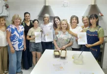 CETIDIM, La Casita de La Vía y Cáritas Saladillo producirán budines navideños con el aporte de la CES.