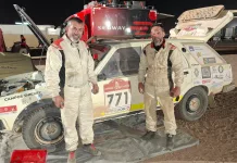 La emotiva historia de los hermanos que corren el Dakar con un Renault 18 Break