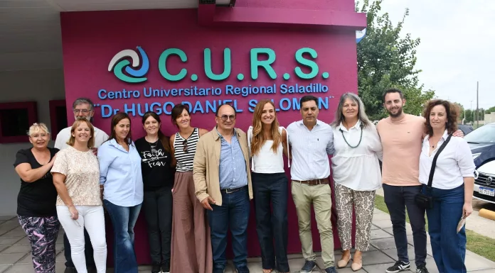 La Diputada Nacional Victoria Tolosa Paz junto al Intendente Municipal Ing. José Luis Salomón visitaron el CURS