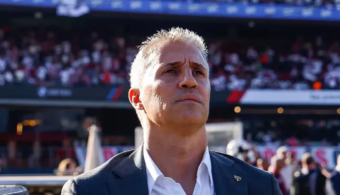 Sorpresa: Hernán Crespo dejó de ser el DT de San Pablo a pesar de ser uno de los líderes del Brasileirao