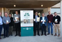 El intendente José Luis Salomón, junto al Secretario de Obras Públicas, Guillermo Candia, visitaron la Planta de Alimentos para la Integración Social (PAIS) de la Universidad Nacional de La Plata (UNLP)